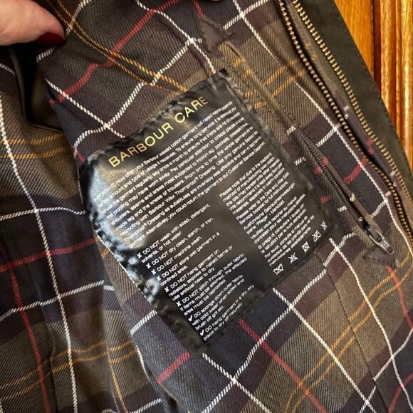 Barbour Waxed Jacket (Olive) - Picture 6 of 7